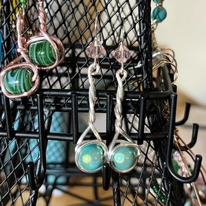 SOLD! ❌Silver and Aqua Blue wrap around Drop earrings! 💎